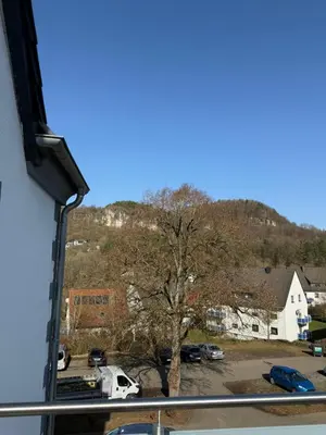 Ein allgemeiner Bergblick oder ein Berglick von der Ferienwohnung aus