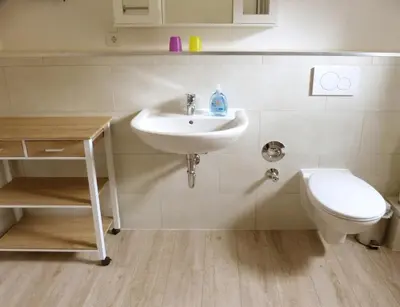 Ein Badezimmer in der Unterkunft Ferienwohnung am Stadtpalais Fewo-Steillage