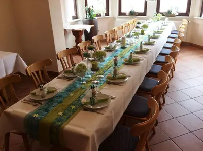 Ein Restaurant oder anderes Speiselokal in der Unterkunft Gasthaus Pension Geimer