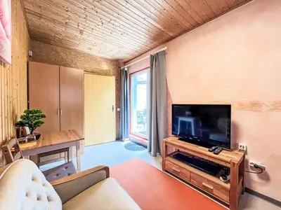 TV/Unterhaltungsangebot in der Unterkunft Holiday Home Ferienhaus Renata nahe Nürburgring by Interhome
