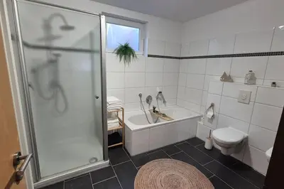 Ein Badezimmer in der Unterkunft Ferienwohnung AU in Bitburg