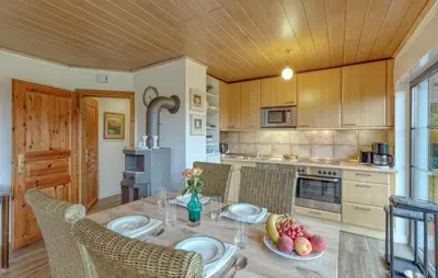 Küche/Küchenzeile in der Unterkunft 2 Bedroom Beautiful Home In Daun