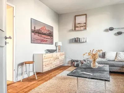 Ein Sitzbereich in der Unterkunft Minimalus Koblenz Apartment I mit Whirlpool