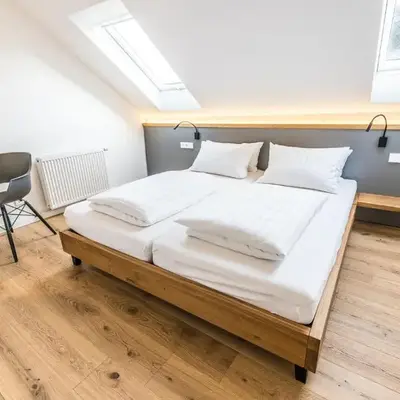 BG Living & Hosting - Historisches Ferienhaus 