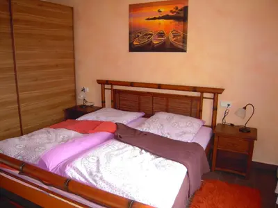 Ein Bett oder Betten in einem Zimmer der Unterkunft Ferienwohnung Koblenz