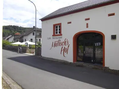 Das Gebäude in dem sich das Hotel befindet