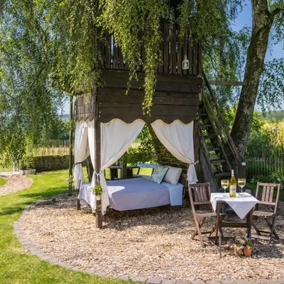 Ein Garten an der Unterkunft Wildblick Appartment Hof Grindelborn