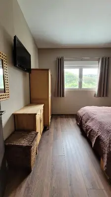 Ein Bett oder Betten in einem Zimmer der Unterkunft Moselanker de in Enkirch Mosel