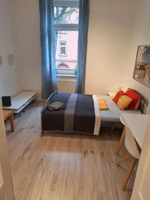 Ein Bett oder Betten in einem Zimmer der Unterkunft Denia privat room 5min walk from Railstation