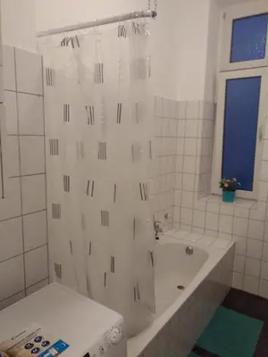 Ein Badezimmer in der Unterkunft Denia privat room 5min walk from Railstation