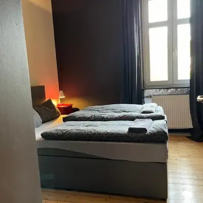 Vis-a-vis Apartments