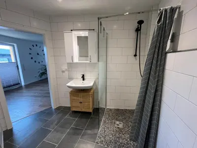 Ein Badezimmer in der Unterkunft Al Backstuff