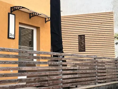 Das Gebäude in dem sich die Ferienwohnung befindet