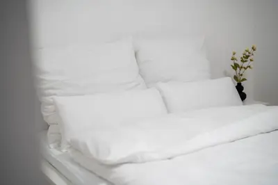 Ein Bett oder Betten in einem Zimmer der Unterkunft Sanierte Wohnung 