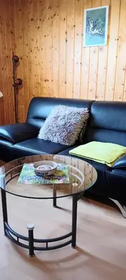Ein Sitzbereich in der Unterkunft Weingut-Ferienwohnung Jungblut - nur Urlaubsgäste
