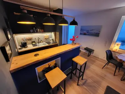 Küche/Küchenzeile in der Unterkunft Sauna, Terrasse, Fernblick & Design - modern-gemütliche FeWo am Aremberg