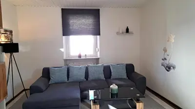 Ein Sitzbereich in der Unterkunft EL MIRADOR - Ferienwohnung Nähe Nürburgring - Eifel - Ahr - Rhein - RENOVIERT