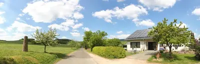 Ein Garten an der Unterkunft Landhaus Müller am Nationalpark Hunsrück-Hochwald