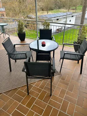 Ein Balkon oder eine Terrasse in der Unterkunft FeWo Rehborn