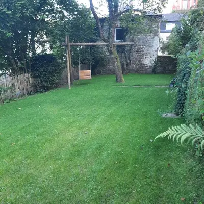 Ein Garten an der Unterkunft Ferienhaus am Schloß