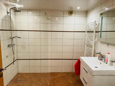 Ein Badezimmer in der Unterkunft Familienzeit Apartament