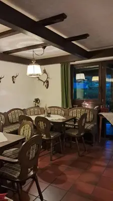 Ein Sitzbereich in der Unterkunft Hotel-Restaurant Tannenhof