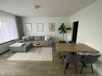 Ein Sitzbereich in der Unterkunft Fewo Taunusblick mit Pool