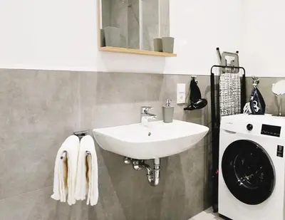 Ein Badezimmer in der Unterkunft Studio Loreley am Rhein, moderne & vollausgestatte 40qm, Küche, Netflix, WM
