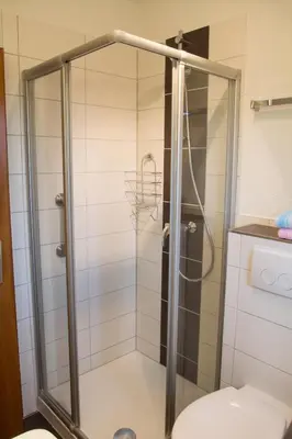 Ein Badezimmer in der Unterkunft Gästehaus Schönblick