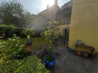 Ein Garten an der Unterkunft Fe Wo Am Alten Rathaus