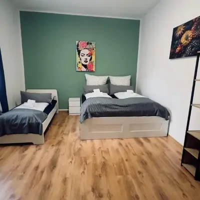 Koblenz 1 Bed Sleeps 5 City Views