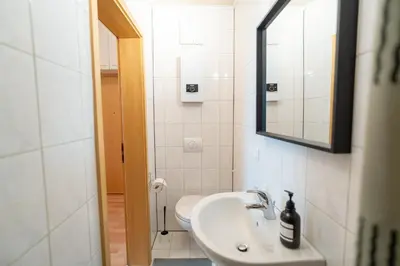 Ein Badezimmer in der Unterkunft Modernes City-Studio Universität Koblenz