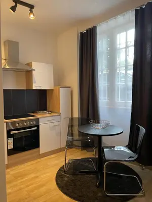 Küche/Küchenzeile in der Unterkunft City Apartments Trier Suite 3