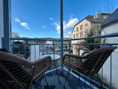 Ein Balkon oder eine Terrasse in der Unterkunft Karl Central Flats - Netflix - Parkplatz - Balkon