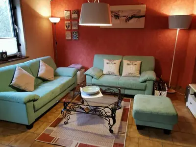 Ein Sitzbereich in der Unterkunft Holiday Home Scheuerberg