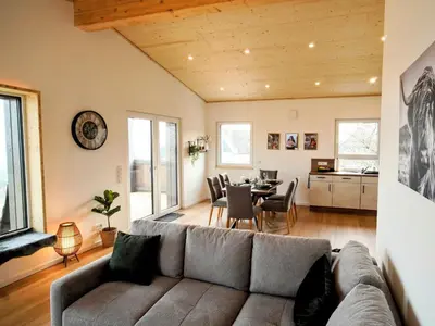 Ein Sitzbereich in der Unterkunft Ferienwohnung Traumpanorama im HerberHaus Hunsrück