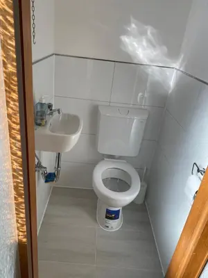 Ein Badezimmer in der Unterkunft Gästehaus Hoppstädten