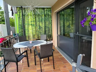 Ein Balkon oder eine Terrasse in der Unterkunft Luxuriöse Ferienwohnung EG