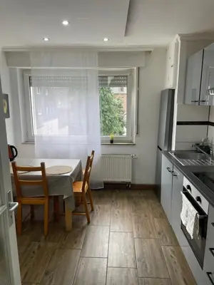 Küche/Küchenzeile in der Unterkunft Schöne Wohnung in ruhiger Lage