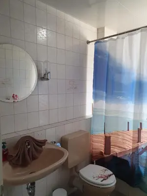 Ein Badezimmer in der Unterkunft Koblenz Asterstein Ferienwohnung