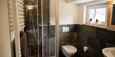 Ein Badezimmer in der Unterkunft Weingut Marx - Rotes Haus