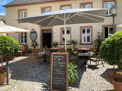 Das Gebäude in dem sich die Pension befindet