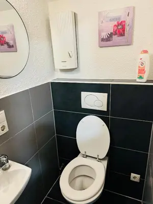 Ein Badezimmer in der Unterkunft Kompakte & günstige Einzimmerwohnung