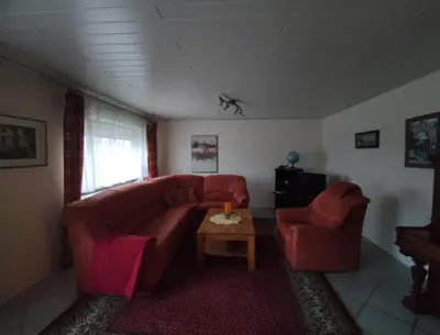 Ein Sitzbereich in der Unterkunft Ferienwohnung Rotha