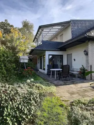 Das Gebäude in dem sich die Ferienwohnung befindet