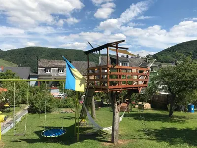 Ein allgemeiner Bergblick oder ein Berglick von der Ferienwohnung aus
