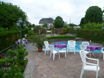 Ein Garten an der Unterkunft Pension-Elfi
