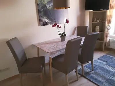 Ein Sitzbereich in der Unterkunft Ferienwohnungen Thul