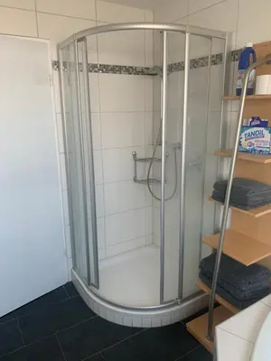 Ein Badezimmer in der Unterkunft stay with friends Trier 2
