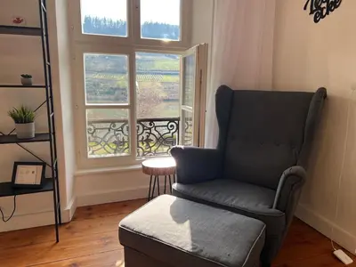 Ein Sitzbereich in der Unterkunft Moselblick im Denkmal